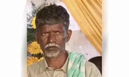 చెరువులో ప‌డి  వ్యక్తి మృతి