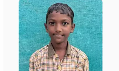 పశ్చిమ గోదావరి | తల్లిని కాపాడిన తనయుడు