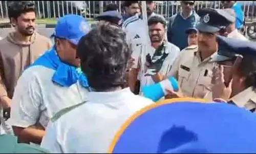 బ్లాక్ మార్కెట్‌లో ఇండియా - సౌతాఫ్రికా మ్యాచ్ టికెట్లు!!