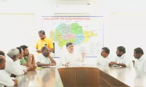 గెలుపే లక్ష్యంగా పనిచేయాలి: మంత్రి పొన్నం