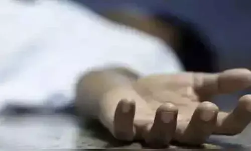 ఆర్థిక ఇబ్బందుల‌తో యువ‌కుడు ఆత్మ‌హ‌త్య