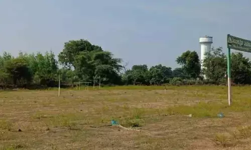 క్రీడా మైదానంపై కోటి ఆంక్షలు..!