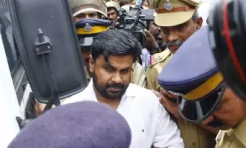 లైంగిక వేధింపుల కేసులో ప్రముఖ నటుడు దిలీప్‌ నిర్దోషి