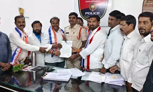 సీఎం రేవంత్ పై నల్గొండ 2 టౌన్ ఎస్సైకి ఫిర్యాదు చేసిన బీసీ విద్యార్థి సంఘం