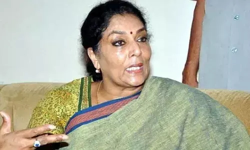 MP రేణుకా చౌదరిపై ప్రివిలేజ్‌ నోటీసులు