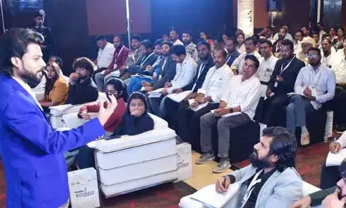 వ్యాపారాలు, పరిశ్రమల అభివృద్ధికి ఆధునాతన వ్యూహాలు అవసరం