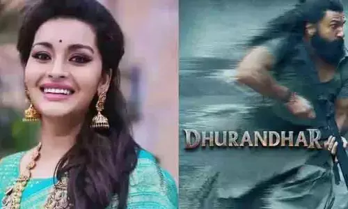ధురంధర్ పై రేణు దేశాయ్ రివ్యూ.. వారి గురించి కాస్త ఘాటుగానే..