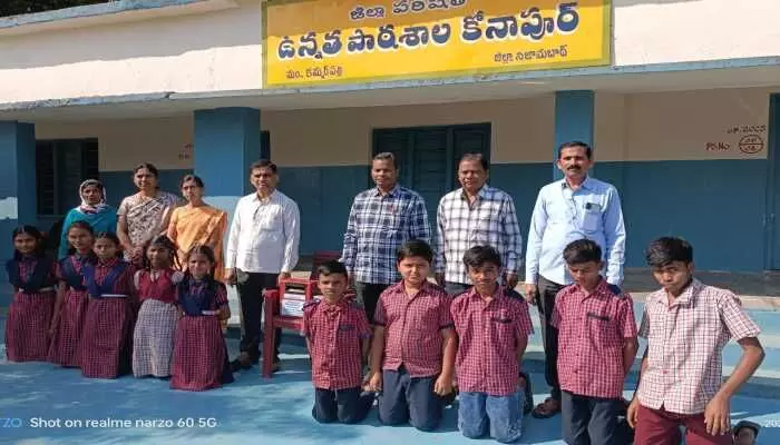 పాఠశాలలో కంప్లైంట్ బాక్సులు ఏర్పాటు పాఠశాలలో కంప్లైంట్ బాక్సులు ఏర్పాటు