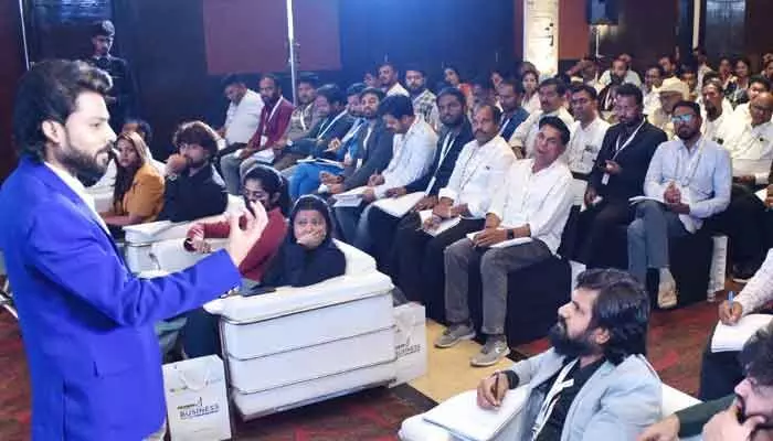 వ్యాపారాలు, పరిశ్రమల అభివృద్ధికి ఆధునాతన వ్యూహాలు అవసరం వ్యాపారాలు, పరిశ్రమల అభివృద్ధికి ఆధునాతన వ్యూహాలు అవసరం