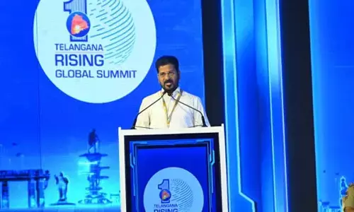 Global summit: గ్లోబల్ సమ్మిట్‍లో కొనసాగుతున్న పెట్టుబడుల ప్రవాహం.. సెకండ్ డే రూ.1,04,350 కోట్ల ఎంవోయులు