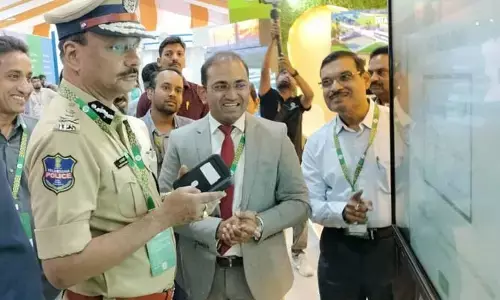 సమ్మిట్‌లో ప్రత్యేక ఆకర్షణగా నెట్ జీరో స్టాల్.. క్విజ్ పోటీల్లో పాల్గొన్న డిప్యూటీ సీఎం, డీజీపీ