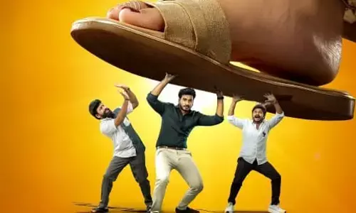 మగాళ్లను మొక్కుకుంటూ కాదు తొక్కుకుంటూ పోతామంటూ.. పోస్టర్ వైరల్
