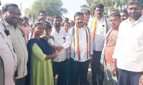 కబ్జా కోర్లకు అవకాశం ఇస్తే ఊరు వల్ల కాడే : ఎమ్మెల్యే కవ్వంపల్లి