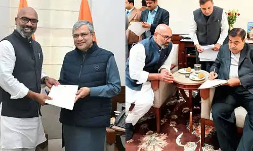 కేంద్ర మంత్రులు గడ్కరీ, అశ్విని వైష్ణవ్‌తో ఎంపీ అర్వింద్ భేటీ.. పలు సమస్యలపై విన్నపాలు