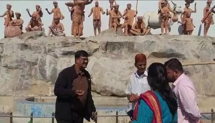 కుల వృత్తులు గొప్పతనాన్ని చాటుతాయి : కమిషనర్ ప్రవీణ్ కుమార్ రెడ్డి కుల వృత్తులు గొప్పతనాన్ని చాటుతాయి : కమిషనర్ ప్రవీణ్ కుమార్ రెడ్డి