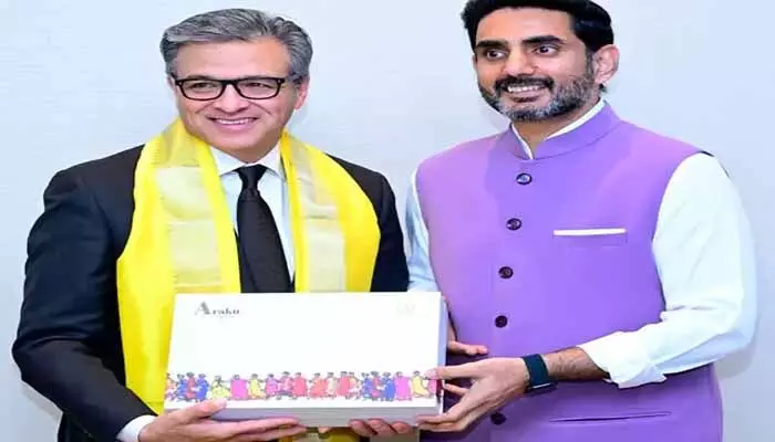 అమెరికాలో ఐదో రోజు నారా లోకేశ్ పర్యటన.. గోల్డీ హైదర్తో భేటీ అమెరికాలో ఐదో రోజు నారా లోకేశ్ పర్యటన.. గోల్డీ హైదర్తో భేటీ