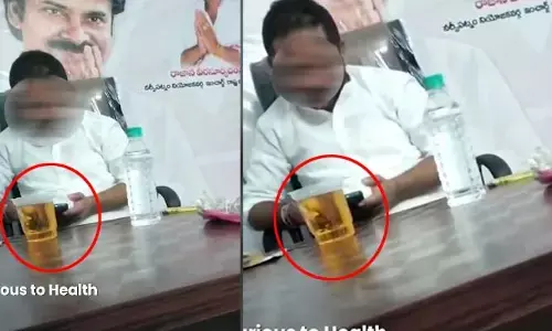 జనసేన పార్టీ కార్యాలయంలో మందు పార్టీలు..! వైరల్
