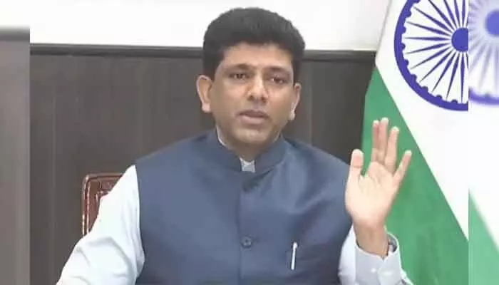ఏపీ భవిష్యత్తును నాశనం చేసింది జగనే.. కేంద్ర మంత్రి పెమ్మసాని హాట్ కామెంట్స్ ఏపీ భవిష్యత్తును నాశనం చేసింది జగనే.. కేంద్ర మంత్రి పెమ్మసాని హాట్ కామెంట్స్