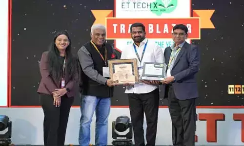 స్మార్ట్ కిడ్జ్ పాఠశాలకు మూడు జాతీయ పురస్కారాలు