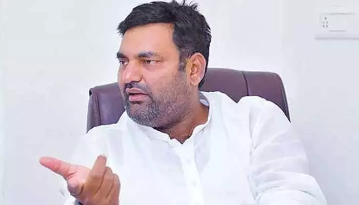 ఇదంతా ఆ శక్తుల ప్రయత్నమే.. స్వగ్రామంలో కాంగ్రెస్ ఓటమిపై ఎమ్మెల్యే అనిరుద్ రెడ్డి సంచలన వ్యాఖ్యలు ఇదంతా ఆ శక్తుల ప్రయత్నమే.. స్వగ్రామంలో కాంగ్రెస్ ఓటమిపై ఎమ్మెల్యే అనిరుద్ రెడ్డి సంచలన వ్యాఖ్యలు