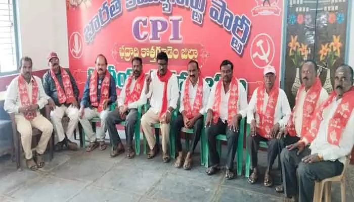 కాంగ్రెస్ పార్టీ చెప్పేదొకటి చేసేదొకటి కాంగ్రెస్ పార్టీ చెప్పేదొకటి చేసేదొకటి