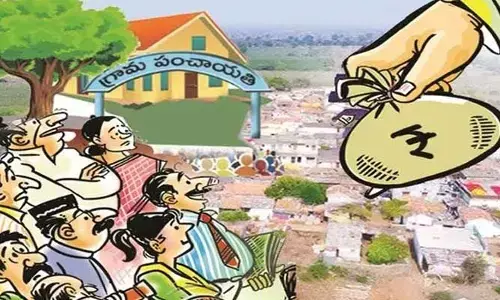 Second Phase Sarpanc Election: రెండో విడత సర్పంచ్ ఎన్నికలకు సర్వం సిద్ధం.. డబ్బుల పంపిణీకి టీంల ఏర్పాటు