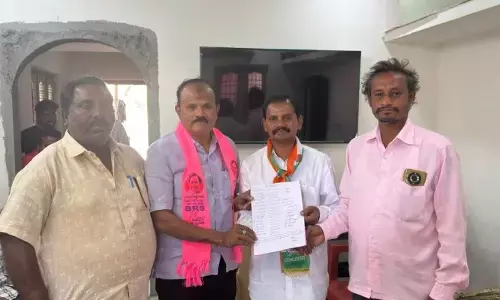 సర్పంచ్ ఎన్నికలు.. కాంగ్రెస్ అభ్యర్థికి మద్దతుగా బీఆర్ఎస్