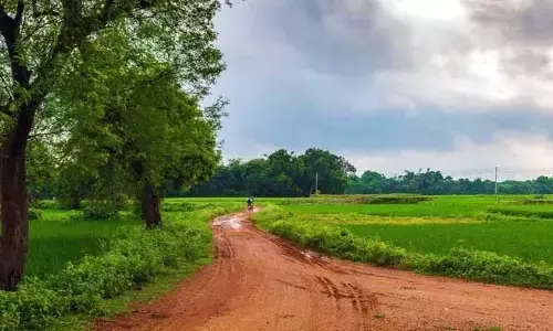 40,547 గ్రామాలకు రోడ్డు సౌకర్యం లేదు : పార్లమెంటులో కేంద్రం ప్రకటన