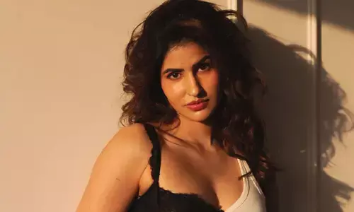 Sakshi Malik : కిర్రాక్ ఫోజులతో కిర్రెక్కిస్తున్న బొద్దుగుమ్మ