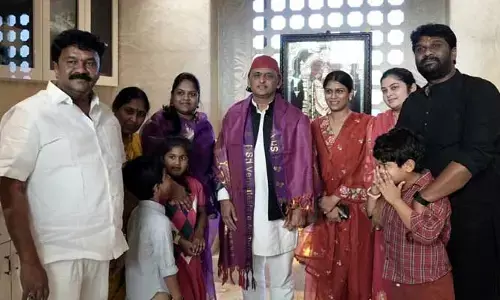 తలసాని నివాసానికి అఖిలేష్ యాదవ్