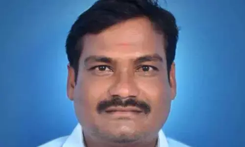 రోడ్డు ప్రమాదంలో రిపోర్టర్ మృతి..!
