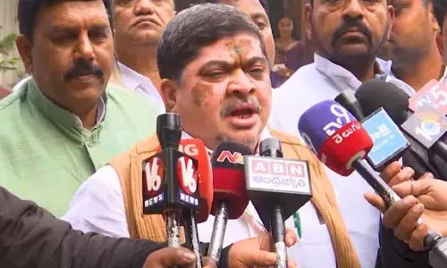 ‘ఓట్ చోరీ’ని ప్రజాస్వామికవాదులు ఖండించాలి.. మంత్రి పొన్నం ప్రభాకర్ కీలక వ్యాఖ్యలు