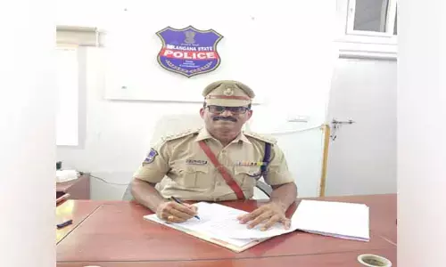 నిరాధారమైన ఆరోపణలు సరికాదు : ఏసీపీ ర‌వీంద‌ర్