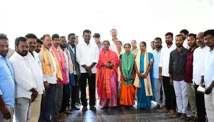 గ్రామ పంచాయతీలకు పునరుజ్జీవం పోద్దాం గ్రామ పంచాయతీలకు పునరుజ్జీవం పోద్దాం