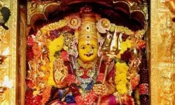 దుర్గగుడిలో దర్శన టికెట్ల గోల్మాల్.. వారం రోజుల్లో రెండో ఘటన దుర్గగుడిలో దర్శన టికెట్ల గోల్మాల్.. వారం రోజుల్లో రెండో ఘటన