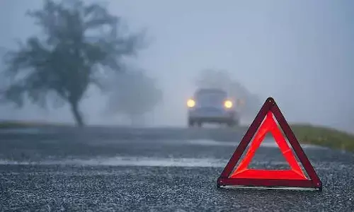పొగమంచు ఎఫెక్ట్.. వరుసగా రోడ్డు ప్రమాదాలు