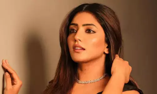 Eesha Rebba : బ్లాక్ శారీలో ఈషా రెబ్బ హాట్ గ్లామర్ షో