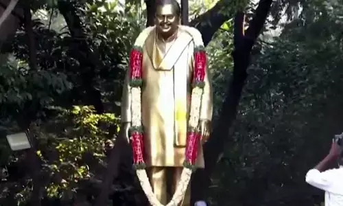 HYD: ఎస్పీ బాలసుబ్రహ్మణ్యం విగ్రహావిష్కరణ