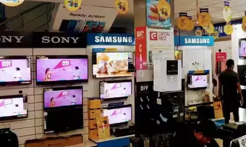TV Prices: జనవరి నుంచి టీవీ ధరలు పెరిగే ఛాన్స్