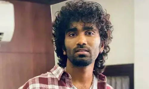 మెగాఫోన్ పట్టనున్న ప్రదీప్ రంగనాథన్..  రిస్క్ అవసరమా అంటూ నెటిజన్ల కామెంట్స్