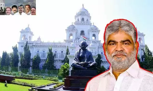 ఎమ్మెల్యేల అనర్హత పిటిషన్లపై  తెలంగాణ స్పీకర్‌ సంచలన  తీర్పు