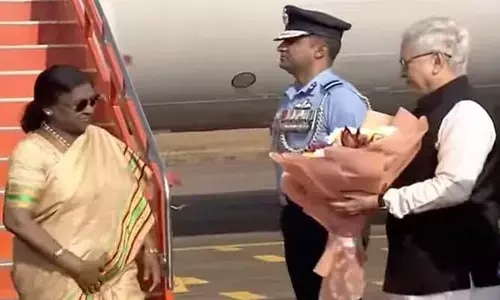 హైదరాబాద్‌ చేరుకున్న రాష్ట్రపతి ద్రౌపది ముర్ము