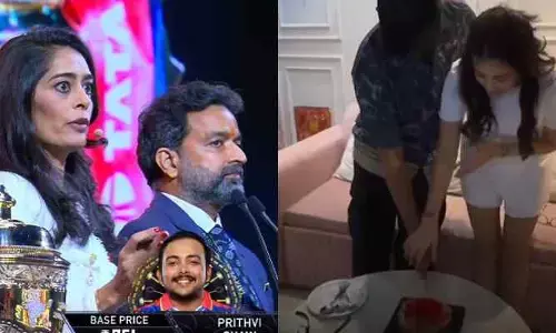 ఐపీఎల్ లో బంపర్ ఆఫర్.. ప్రియురాలితో క్రికెటర్ ఎంజాయ్