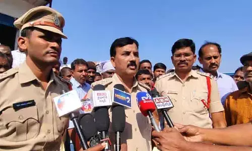 యువతిపై సామూహిక అత్యాచారం.. హత్య..?