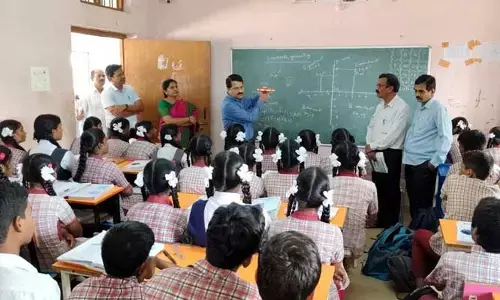 పాఠశాలల్లో పంతుళ్లతో పర్యవేక్షణలా...?