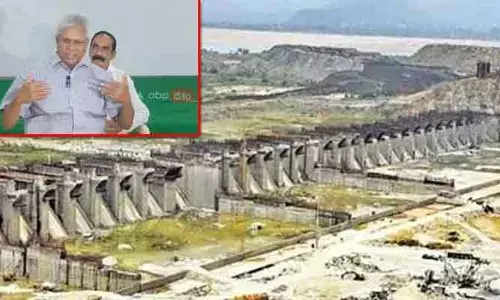 పోలవరం పనులపై మాజీ ఎంపీ ఉండవల్లి కీలక వ్యాఖ్యలు