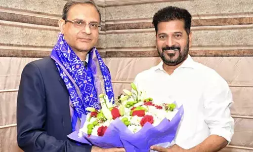 సీఎం రేవంత్ రెడ్డిని కలిసిన RBI గవర్నర్