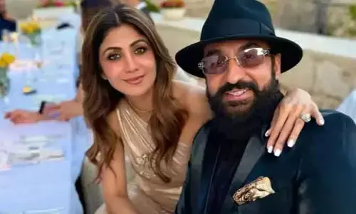నటి శిల్పాశెట్టి ఇంట్లో ఐటీ సోదాలు