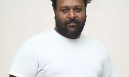 ప్రేక్షకుడు ఖర్చు పెట్టే టికెట్ డబ్బులకు సరిపడా వినోదం అందిస్తాం.. జిన్ దర్శకుడు