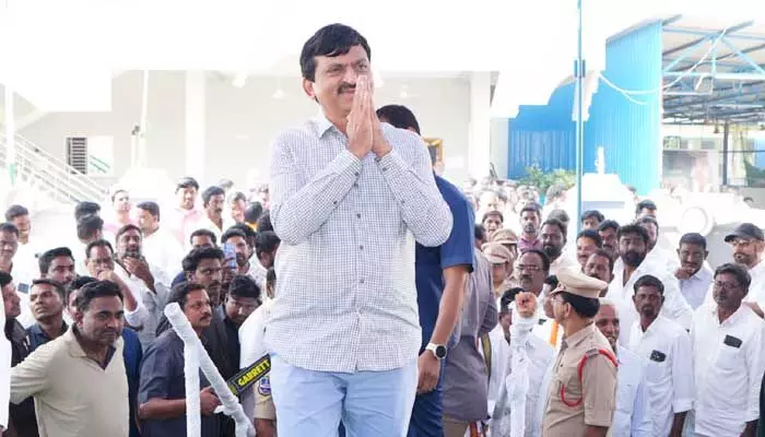 MPTC, ZPTC ఎన్నికలపై మంత్రి పొంగులేటి జోస్యం MPTC, ZPTC ఎన్నికలపై మంత్రి పొంగులేటి జోస్యం